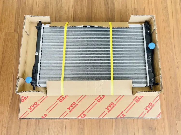 Két Nước Daewoo Lanos 1997 Số sàn | Két nước ô tô VVO