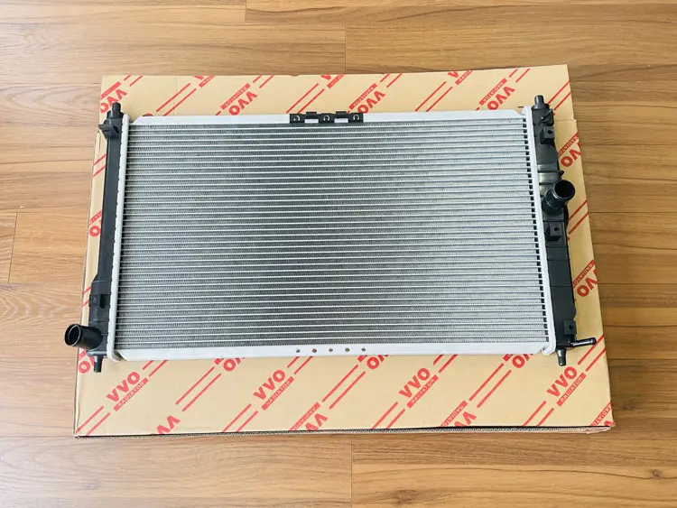 Két Nước Daewoo Nubira Số sàn | Két nước ô tô VVO