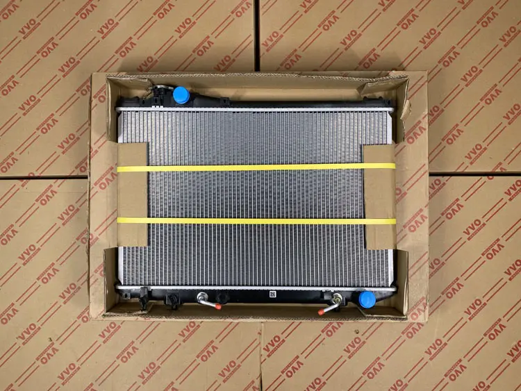 Két Nước Toyota Crown 1992 - 2001 Số tự động | Két nước ô tô VVO - Crown (1992-1996)