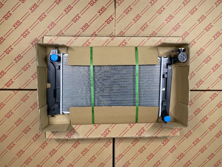 Két Nước Toyota Altis 2002 - 2007 Số sàn | Két nước ô tô VVO