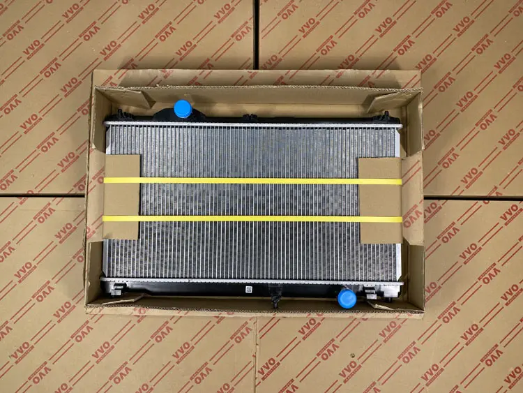 Két Nước Lexus IS250 Số tự động | Két nước ô tô VVO