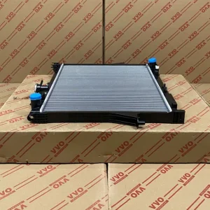 Két Nước Isuzu D-max 2004 - 2017 Số sàn | Két nước ô tô VVO