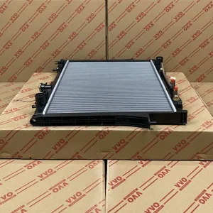 Két Nước Isuzu Mu-X 2018 - 2021 Số tự động | Két nước ô tô VVO