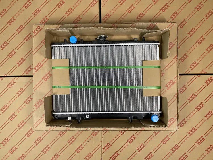 Két Nước Mitsubishi L200 1996 - 2015 Số sàn | Két nước ô tô VVO - L200 (1996-2000)