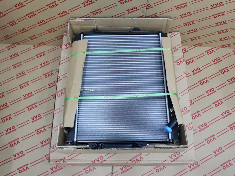 Két Nước Mitsubishi Pajero 1999 - 2021 Số tự động | Két nước ô tô VVO - Pajero V33 V43