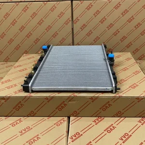 Két Nước Mitsubishi Outlander 2001 - 2022 Số tự động | Két nước ô tô VVO