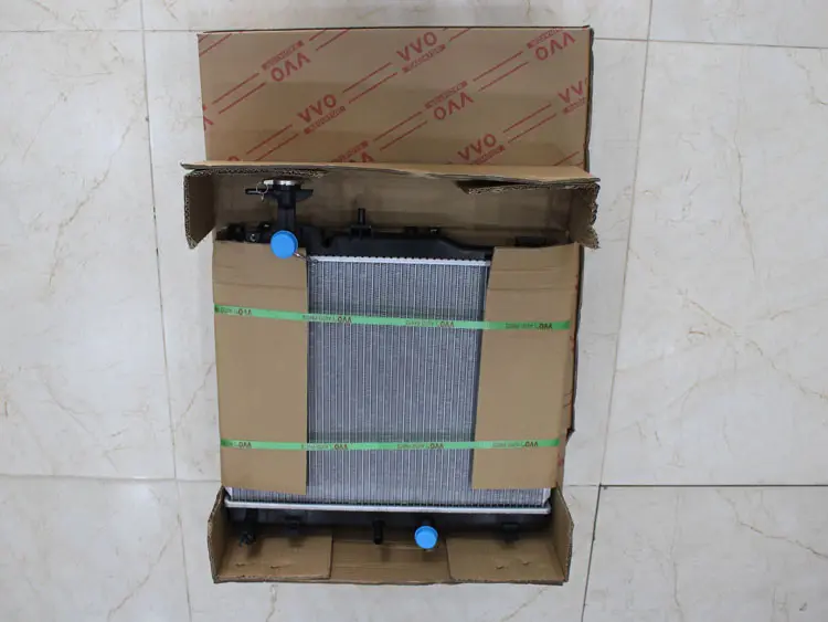 Két Nước Mitsubishi Attrage Số tự động | Két nước ô tô VVO