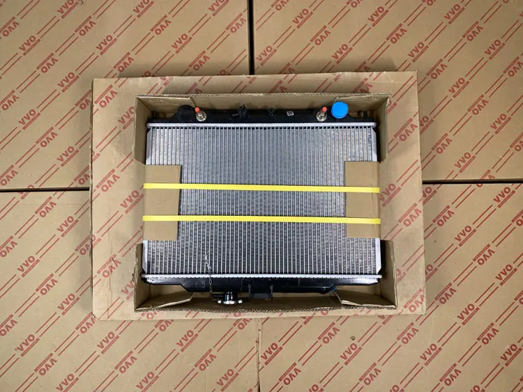 Két Nước Nissan Urvan 2005 - 2012 Số tự động | Két nước ô tô VVO