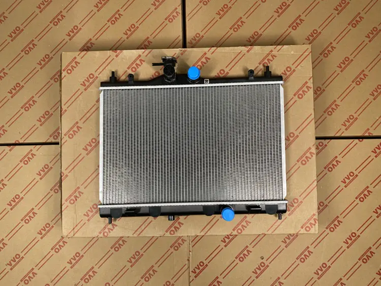 Két Nước Nissan Juke 2010 - 2014 Số sàn | Két nước ô tô VVO