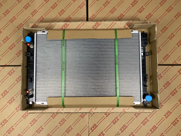 Két Nước Ford Escape 2001 - 2008 Số tự động | Két nước ô tô VVO - Escape 2.3 (2001-2008)