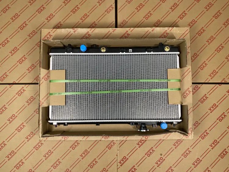 Két Nước Mazda Premacy 1999 - 2006 Số tự động | Két nước ô tô VVO