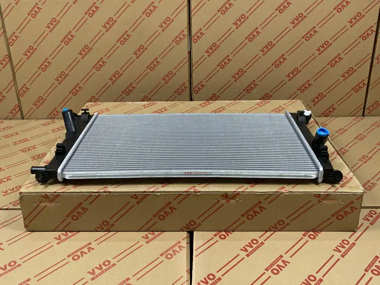 Két Nước Ford Imax Ghia Số sàn | Két nước ô tô VVO