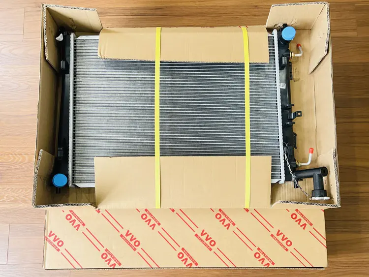 Két Nước Hyundai Avante 2007 - 2012 Số tự động | Két nước ô tô VVO