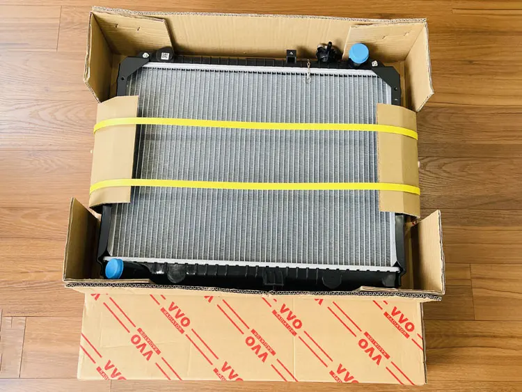 Két Nước Kia K2700 Số sàn | Két nước ô tô VVO