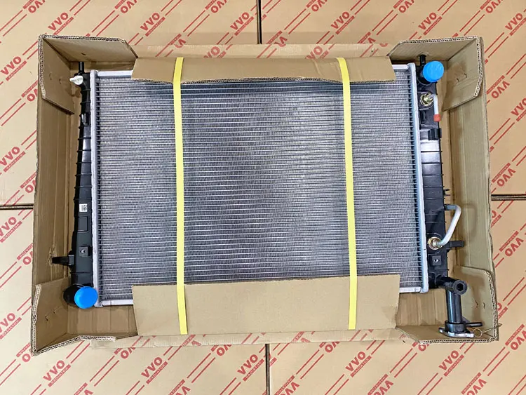 Két Nước Hyundai Tucson 2004 - 2018 Số tự động | Két nước ô tô VVO - Tucson (2004-2011)