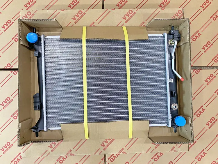 Két Nước Hyundai i20 2008 - 2017 Số tự động | Két nước ô tô VVO