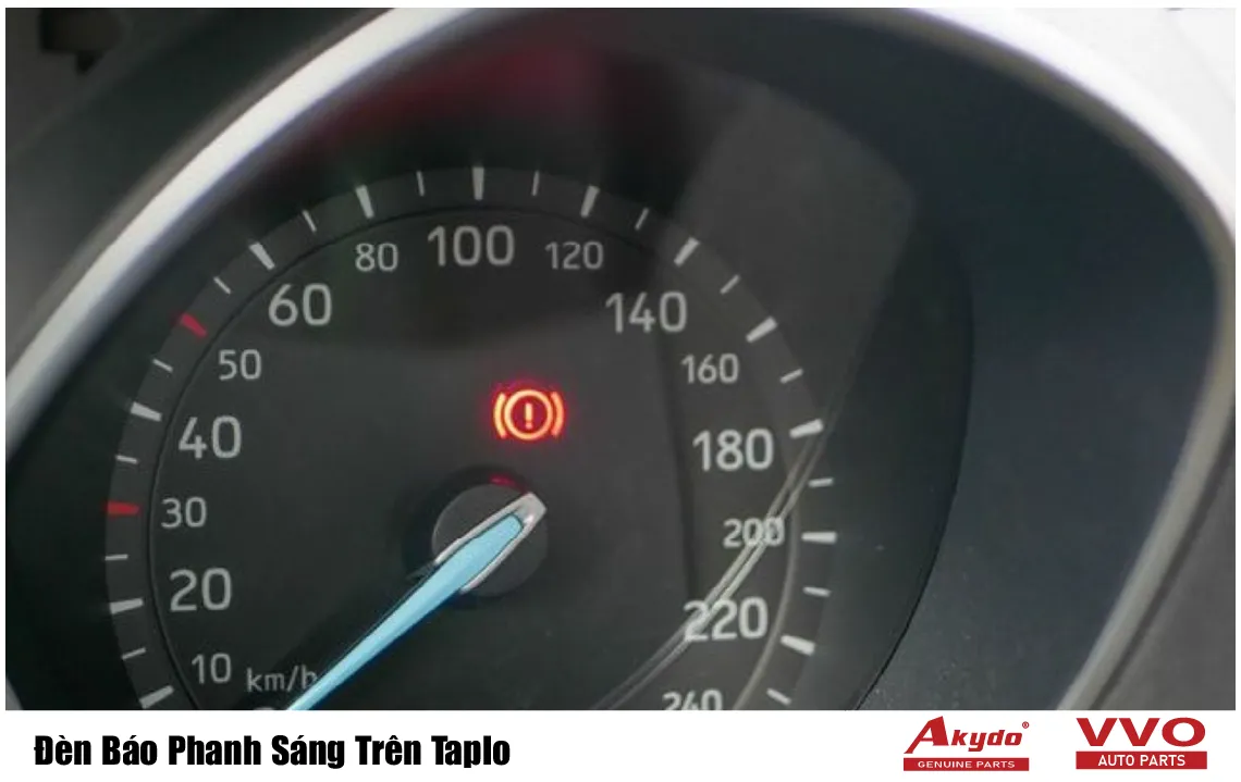 Đèn Báo Phanh Sáng Trên Taplo