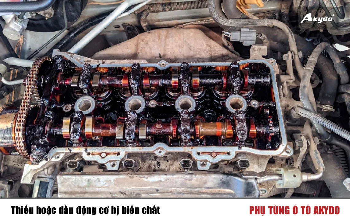 Thiếu hoặc dầu động cơ bị biến chất