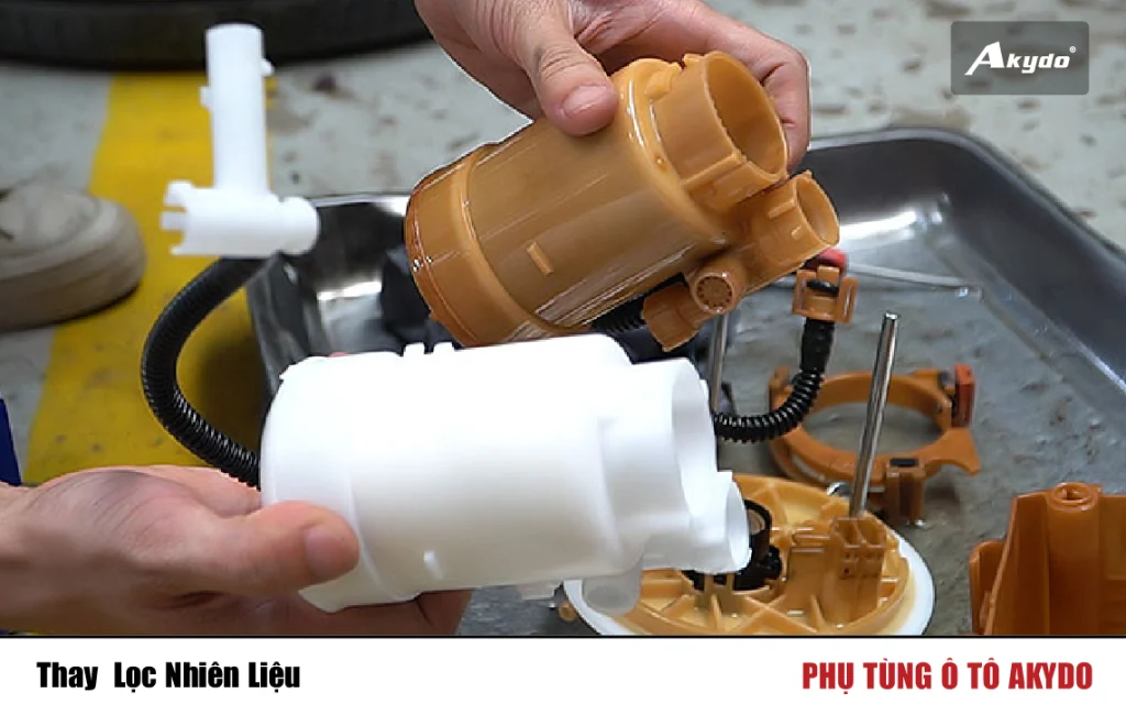 Thay Lọc Nhiên Liệu